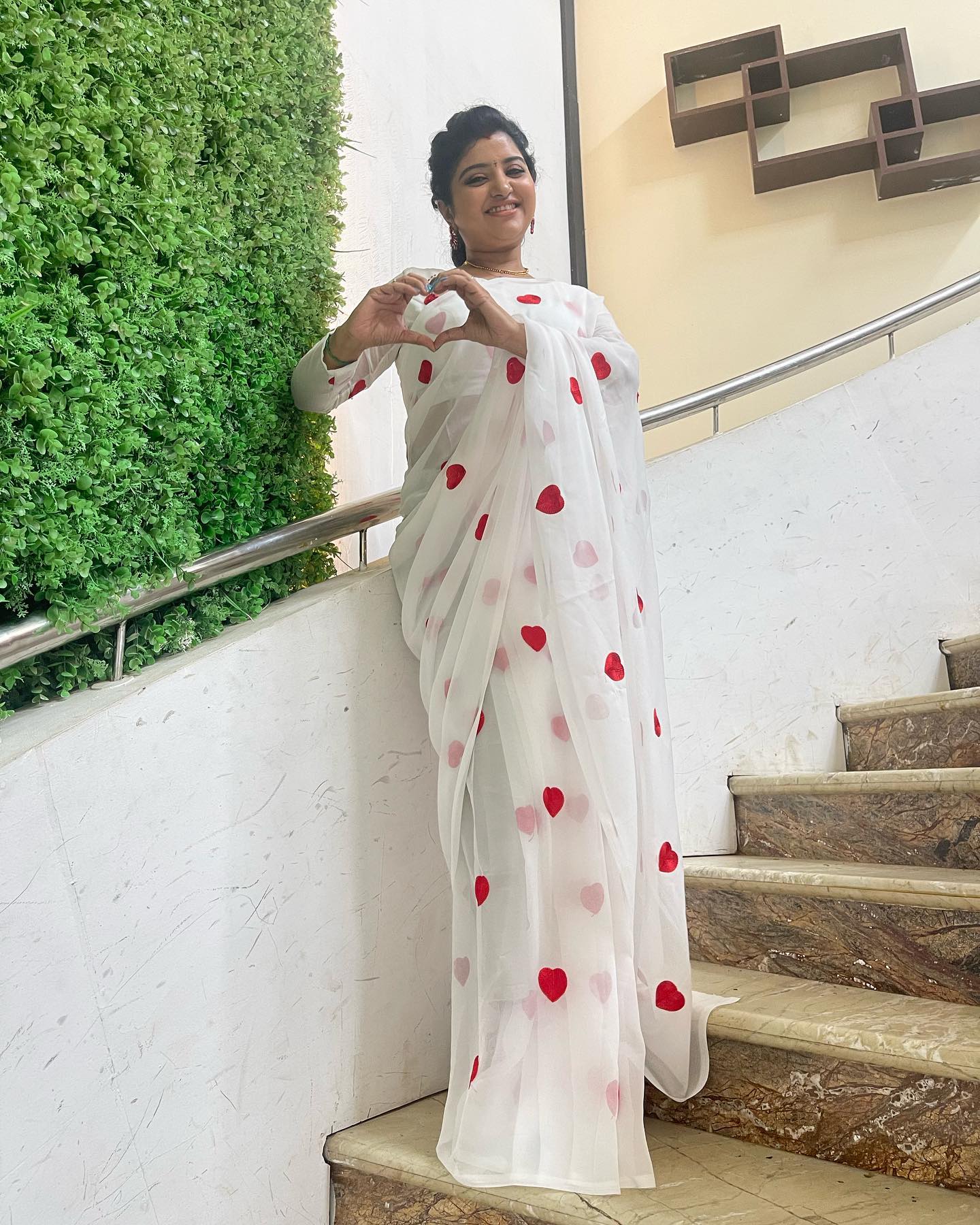 White heart Saree🤍❤️ (DB-S-007)