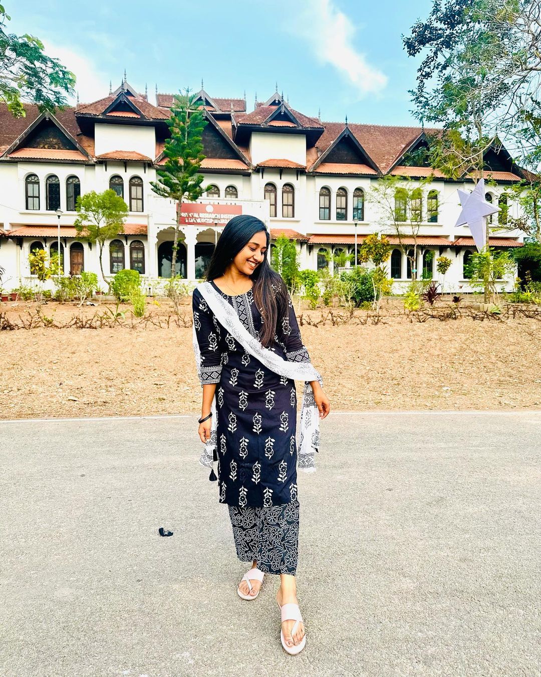 Black Kurta Set With Dupatta🖤