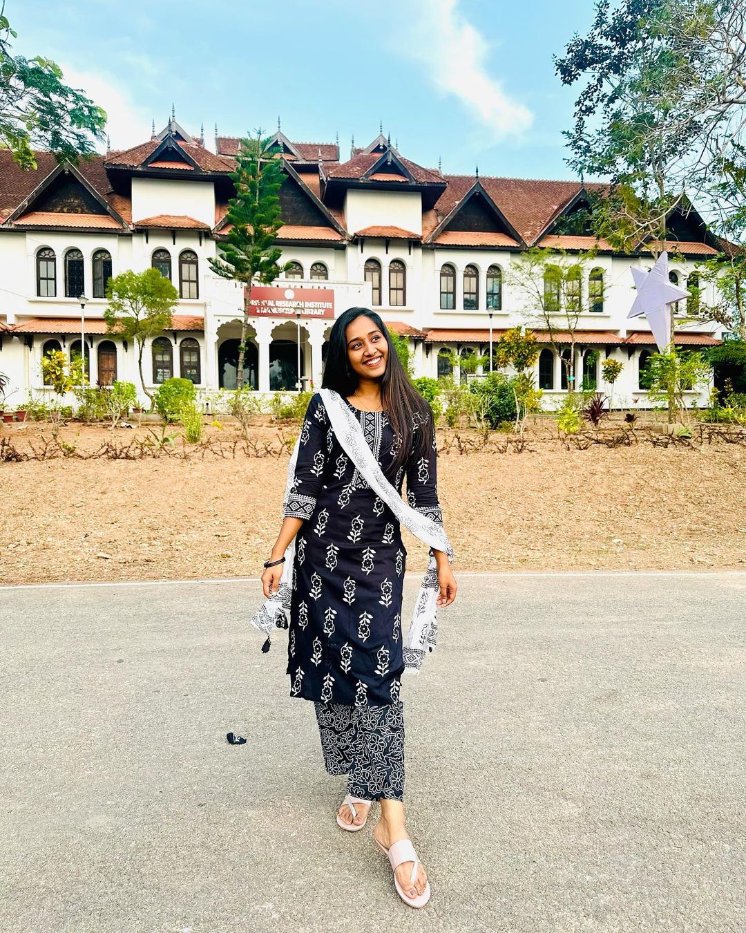 Black Kurta Set With Dupatta🖤