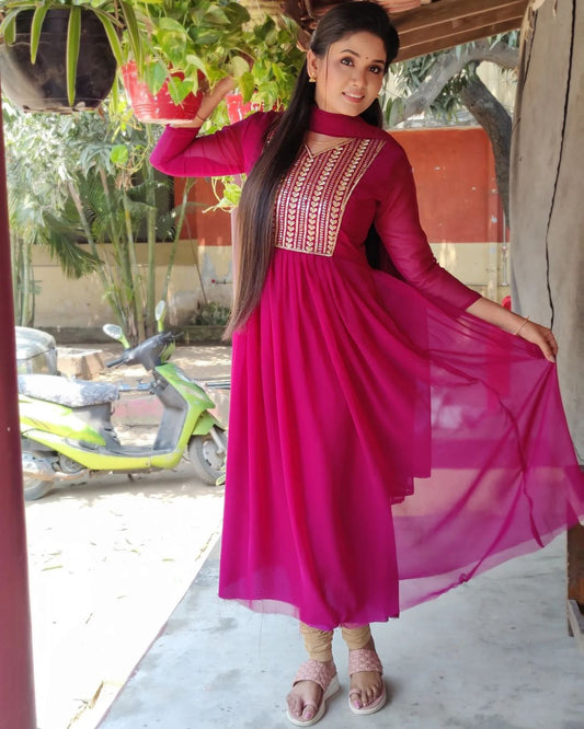 Purple Georgette Kurti With Duppatta 💜 (DB-GW-019)