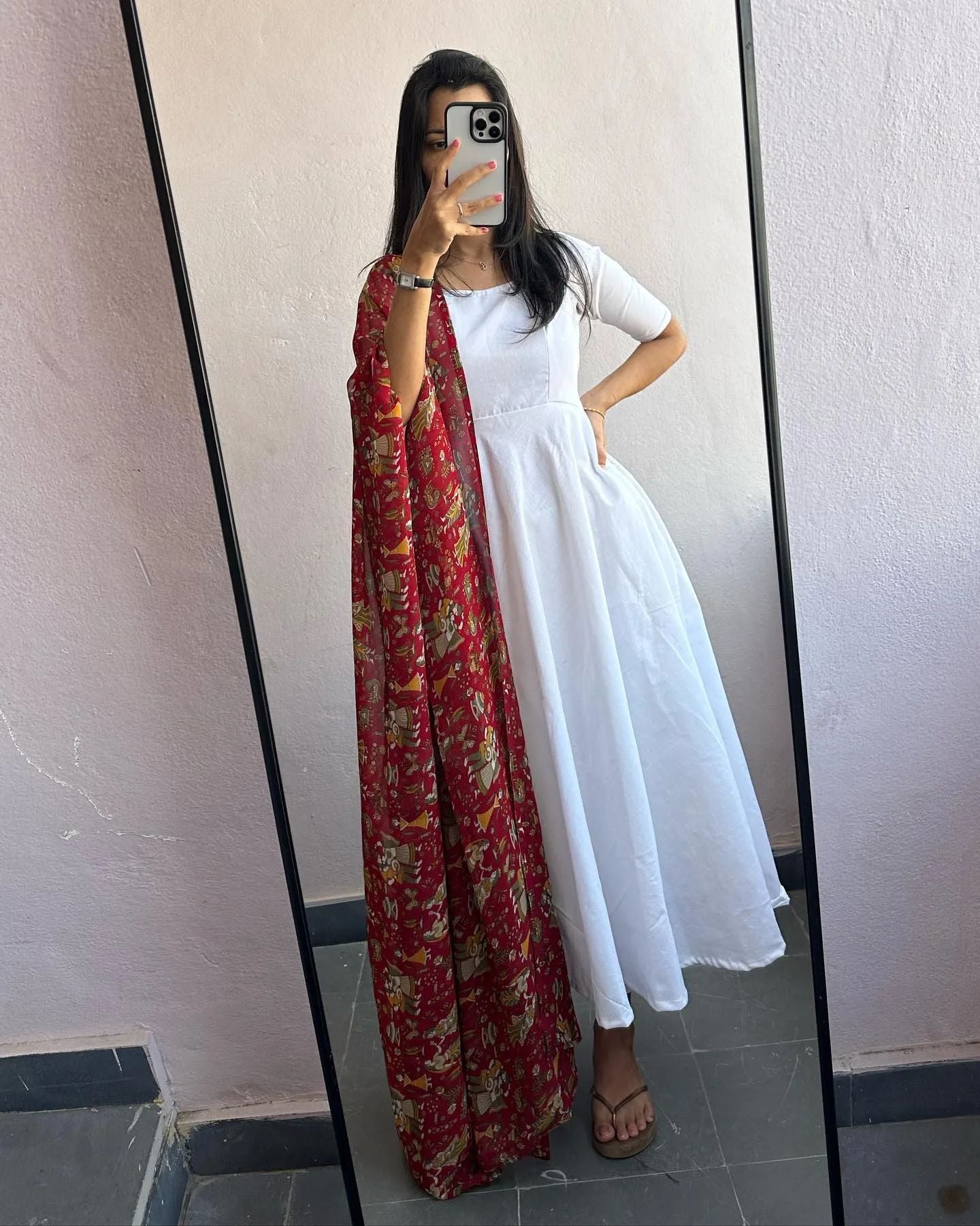 White Gown With kalamkari Duppatta❣️